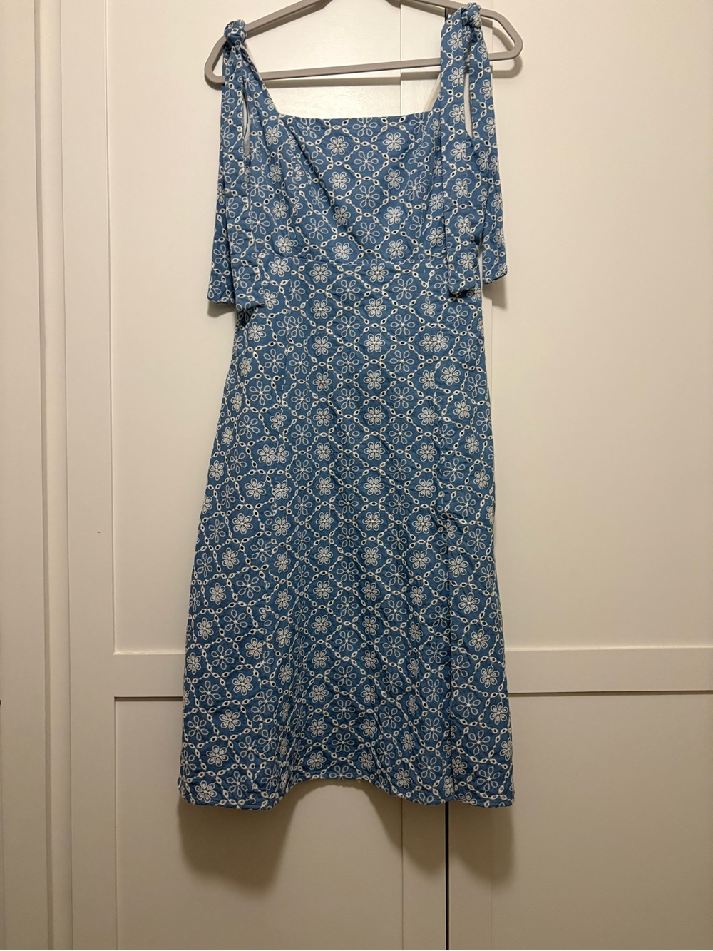 Sezane Dorothea chambray eyelet Tie-Strap Midi Dress 38 (US 6)